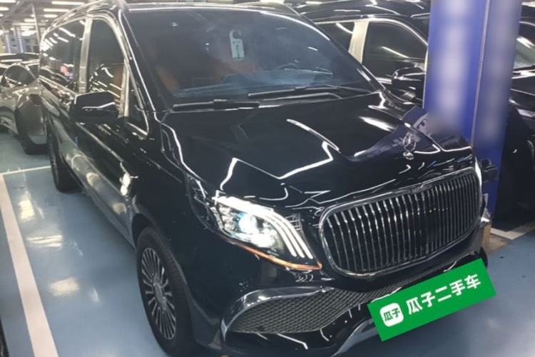Used Mercedes-Benz Vito 2020 2.0T Business Version 7 Seats Front Right 45 Deg