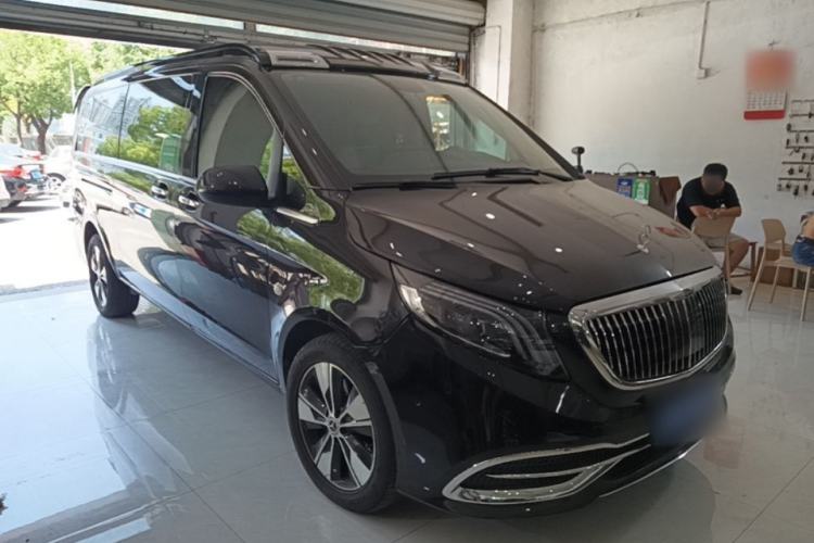 Used Mercedes-Benz Vito 2020 2.0T Business Version 7 Seats Front Right 45 Deg
