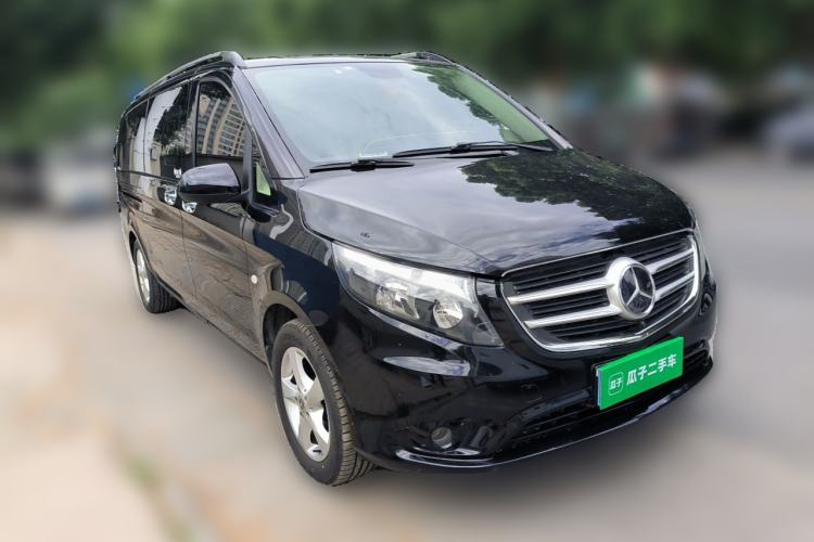 Used Mercedes-Benz Vito 2020 2.0T Elite Version 7 Seats Front Right 45 Deg