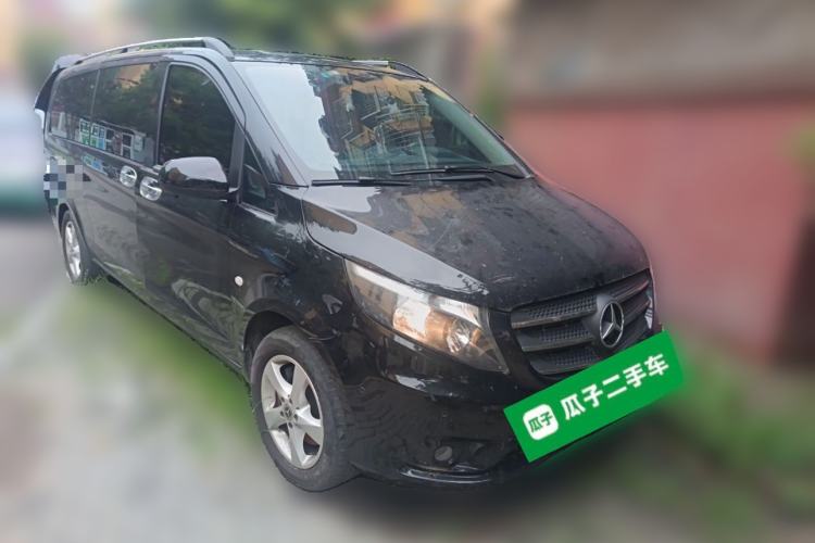 Used Mercedes-Benz Vito 2020 2.0T Business Version 7 Seats Front Right 45 Deg