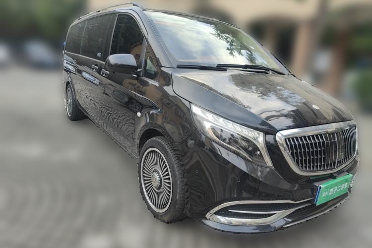 Used Mercedes-Benz Vito 2020 2.0T Business Version 7 Seats Front Right 45 Deg