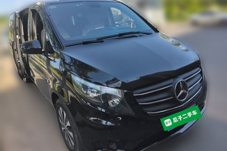 Used Mercedes-Benz Vito 2020 2.0T Business Version 9 Seats Front Right 45 Deg