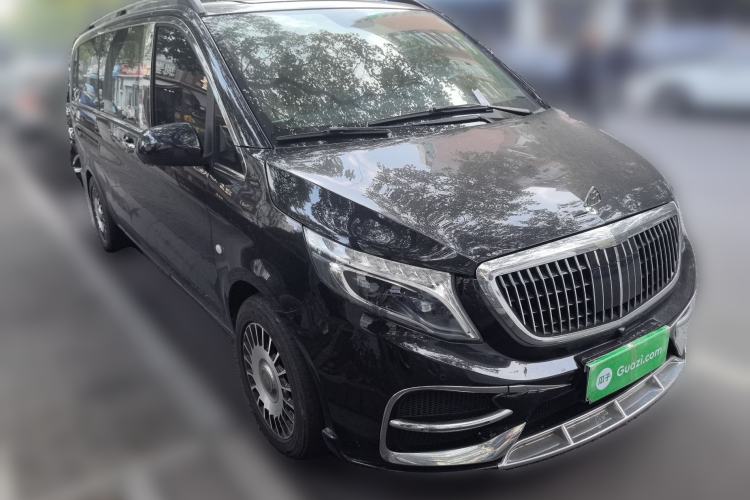 Used Mercedes-Benz Vito 2020 2.0T Business Version 7 Seats Front Right 45 Deg