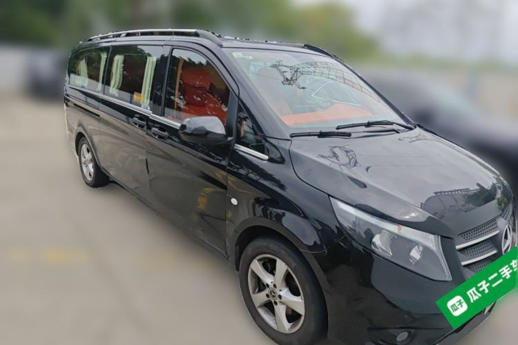 Used Mercedes-Benz Vito 2020 2.0T Elite Version 7 Seats Front Right 45 Deg