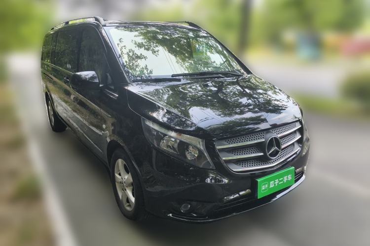 Used Mercedes-Benz Vito 2020 2.0T Elite Version 7 Seats Front Right 45 Deg