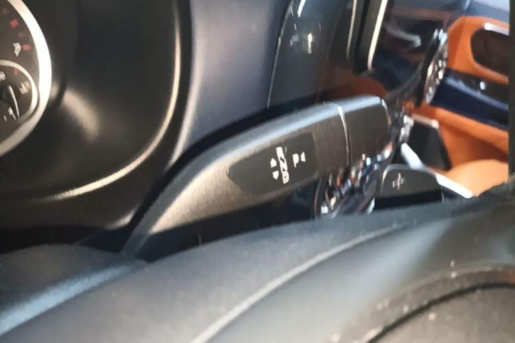 Used Mercedes-Benz Vito 2020 2.0T Business Version 7 Seats Gear Lever
