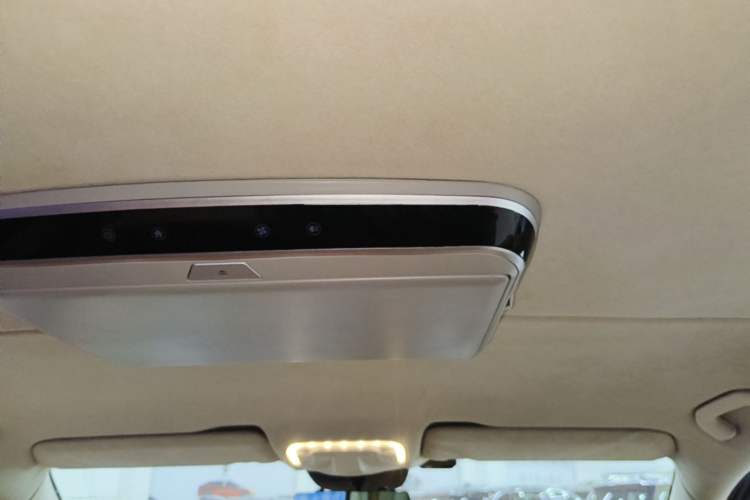 Used Mercedes-Benz Vito 2020 2.0T Elite Version 7 Seats Headliner