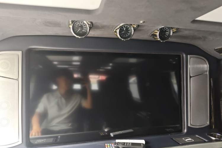 Used Mercedes-Benz Vito 2020 2.0T Business Version 7 Seats Headliner