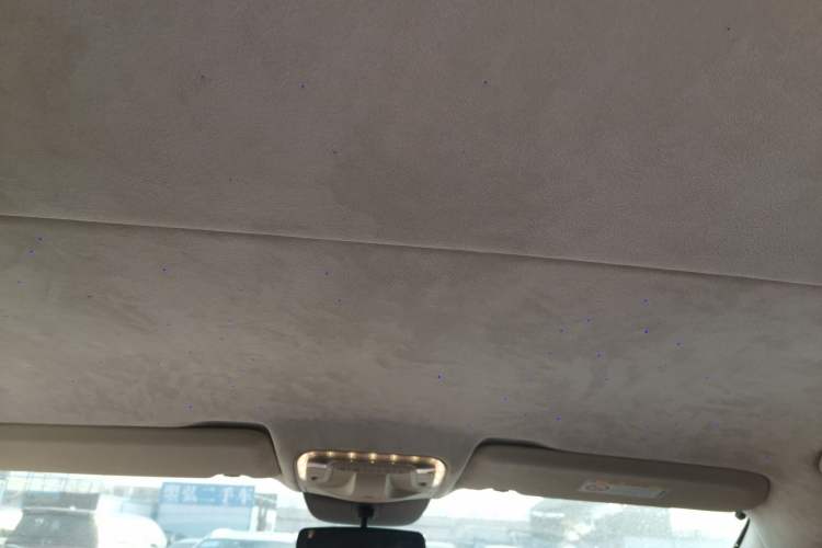 Used Mercedes-Benz Vito 2020 2.0T Elite Version 7 Seats Headliner