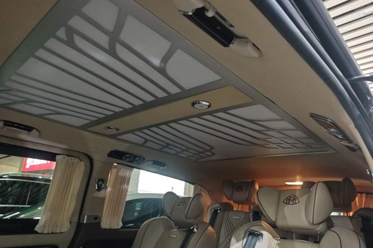 Used Mercedes-Benz Vito 2020 2.0T Business Version 7 Seats Headliner