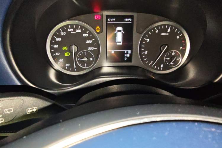 Used Mercedes-Benz Vito 2020 2.0T Business Version 7 Seats Instrument Cluster