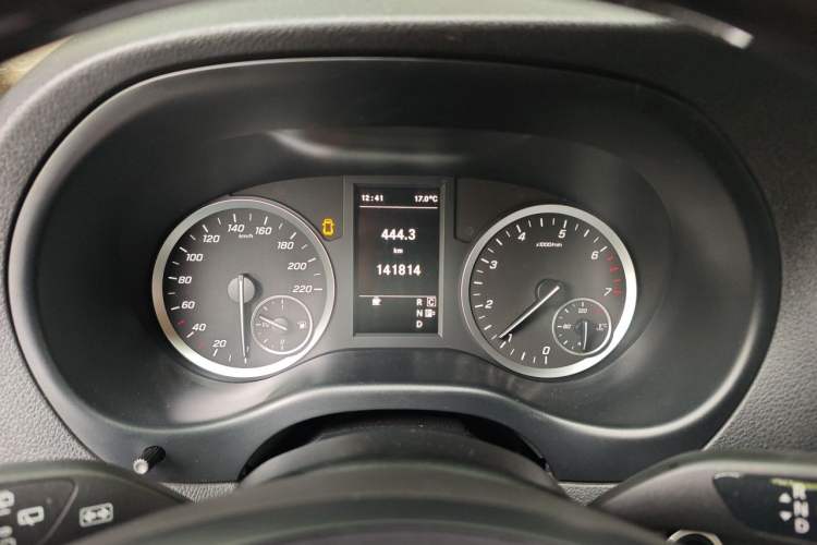 Used Mercedes-Benz Vito 2020 2.0T Elite Version 7 Seats Instrument Cluster