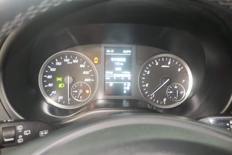 Used Mercedes-Benz Vito 2020 2.0T Elite Version 7 Seats Instrument Cluster