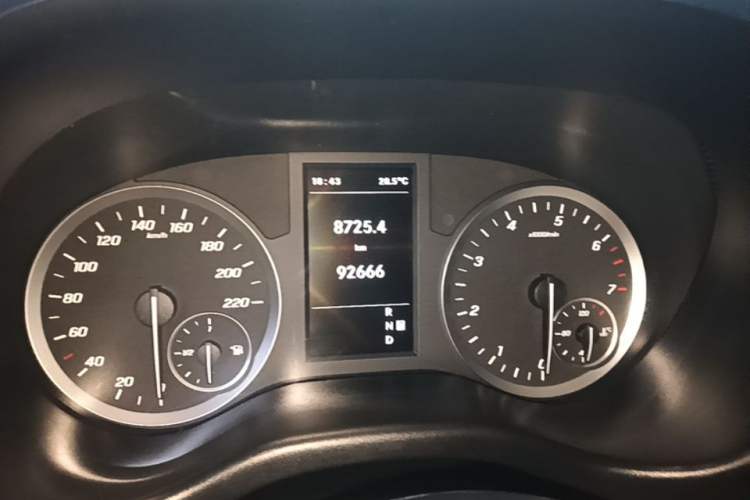 Used Mercedes-Benz Vito 2020 2.0T Business Version 7 Seats Instrument Cluster