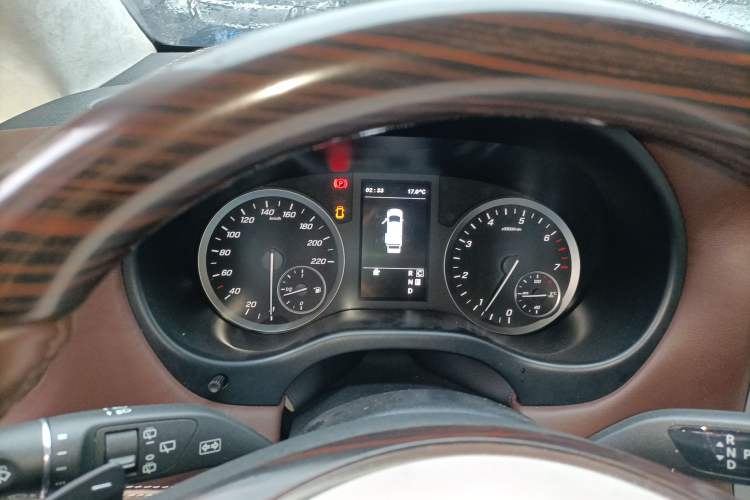 Used Mercedes-Benz Vito 2020 2.0T Business Version 7 Seats Instrument Cluster