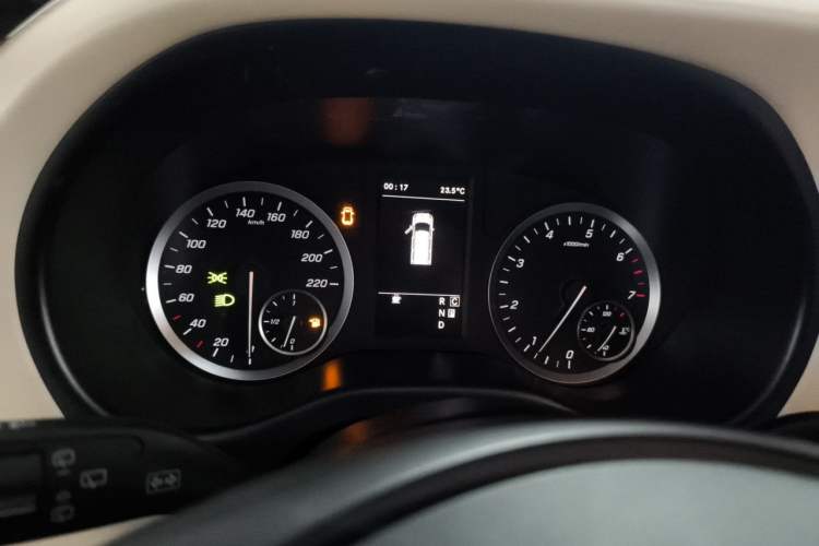 Used Mercedes-Benz Vito 2020 2.0T Elite Version 7 Seats Instrument Cluster