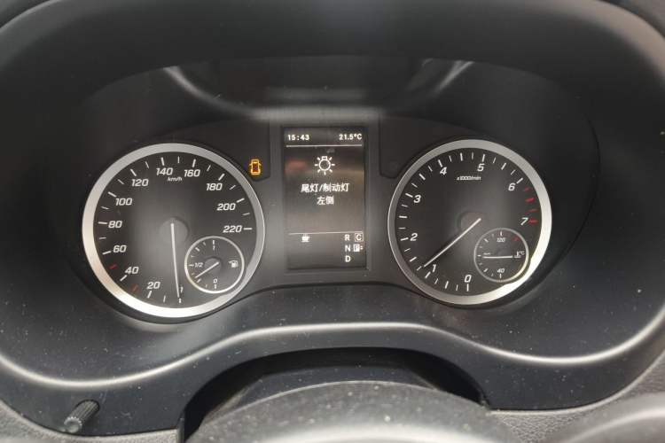 Used Mercedes-Benz Vito 2020 2.0T Elite Version 9 Seats Instrument Cluster