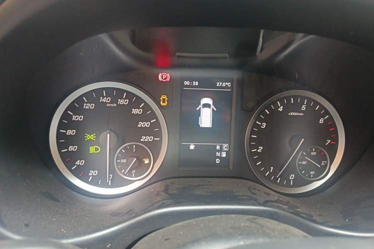 Used Mercedes-Benz Vito 2020 2.0T Business Version 7 Seats Instrument Cluster