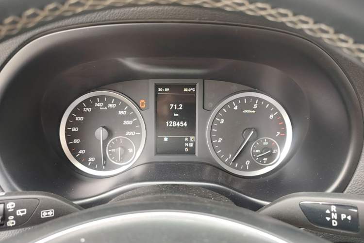 Used Mercedes-Benz Vito 2020 2.0T Business Version 7 Seats Instrument Cluster