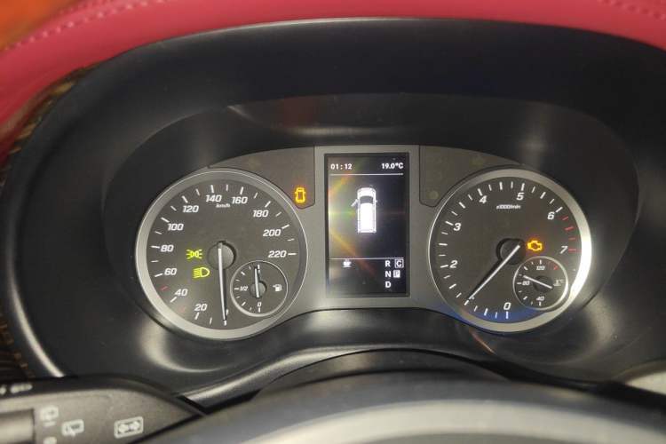 Used Mercedes-Benz Vito 2020 2.0T Elite Version 7 Seats Instrument Cluster