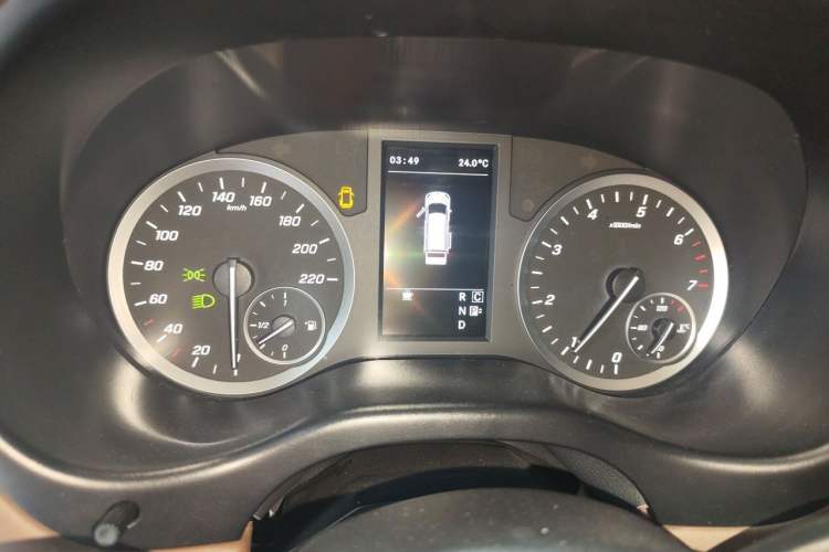 Used Mercedes-Benz Vito 2020 2.0T Elite Version 7 Seats Instrument Cluster