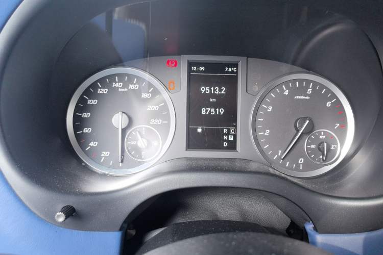 Used Mercedes-Benz Vito 2020 2.0T Business Version 7 Seats Instrument Cluster