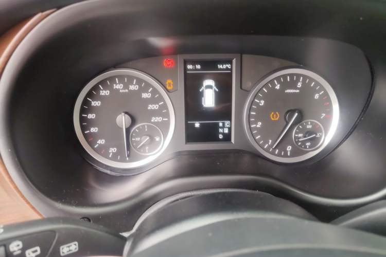 Used Mercedes-Benz Vito 2020 2.0T Business Version 7 Seats Instrument Cluster