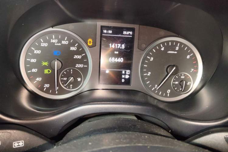 Used Mercedes-Benz Vito 2020 2.0T Business Version 7 Seats Instrument Cluster