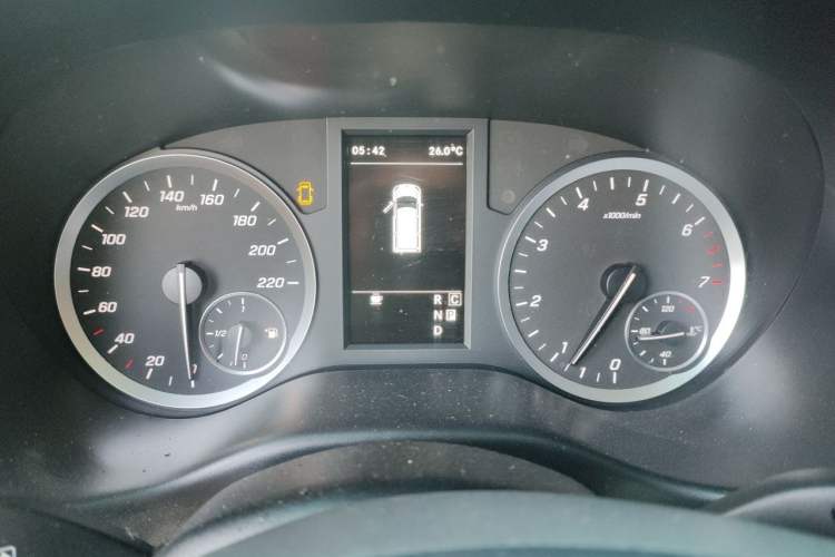 Used Mercedes-Benz Vito 2020 2.0T Elite Version 7 Seats Instrument Cluster