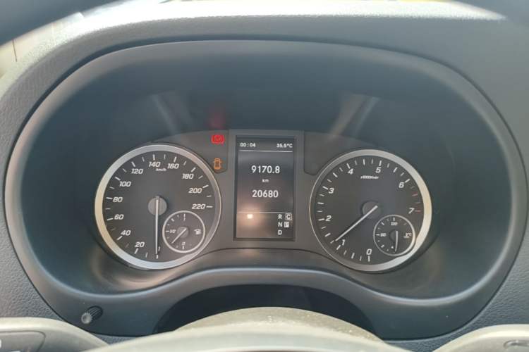 Used Mercedes-Benz Vito 2020 2.0T Elite Version 7 Seats Instrument Cluster