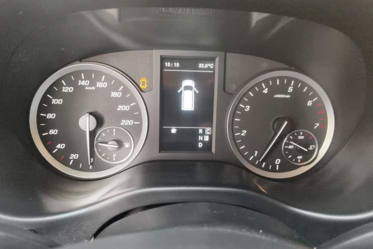 Used Mercedes-Benz Vito 2020 2.0T Elite Version 7 Seats Instrument Cluster