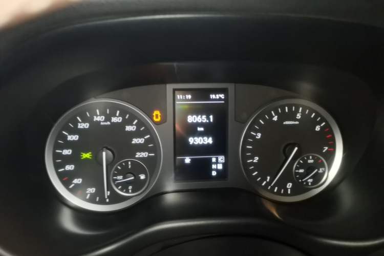 Used Mercedes-Benz Vito 2020 2.0T Business Version 7 Seats Instrument Cluster