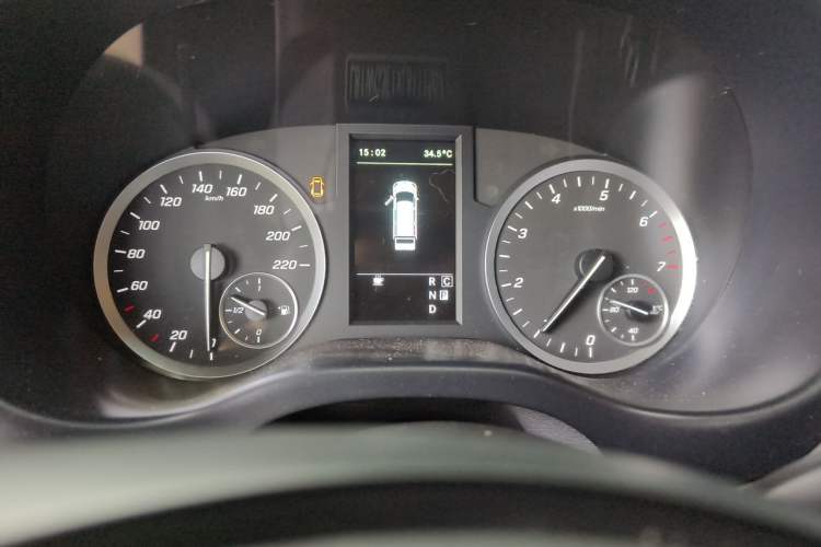 Used Mercedes-Benz Vito 2020 2.0T Elite Version 7 Seats Instrument Cluster
