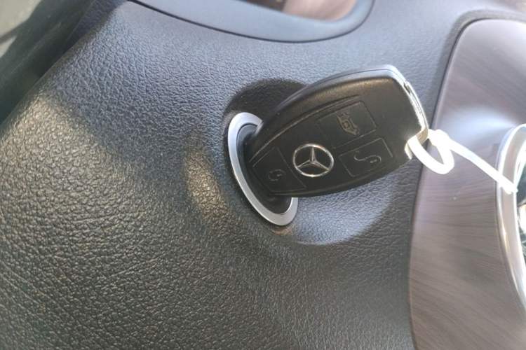 Used Mercedes-Benz Vito 2020 2.0T Business Version 7 Seats Interior 1