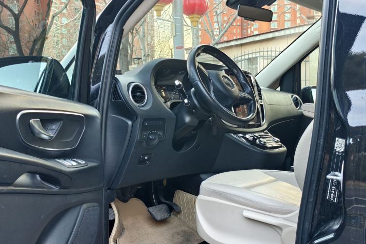Used Mercedes-Benz Vito 2020 2.0T Business Version 7 Seats Interior 1