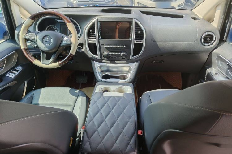 Used Mercedes-Benz Vito 2020 2.0T Elite Version 7 Seats Interior 1