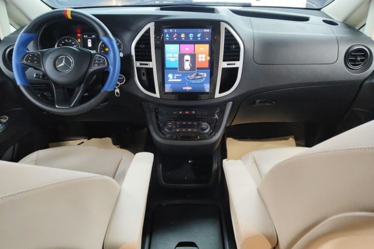 Used Mercedes-Benz Vito 2020 2.0T Elite Version 7 Seats Interior 2
