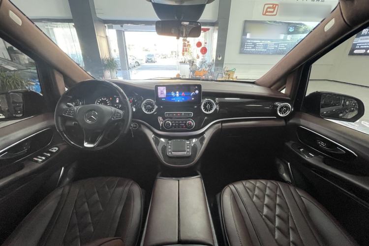 Used Mercedes-Benz Vito 2020 2.0T Business Version 7 Seats Interior 4