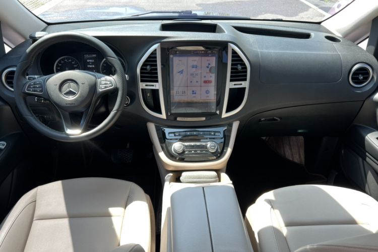 Used Mercedes-Benz Vito 2020 2.0T Business Version 7 Seats Interior 5
