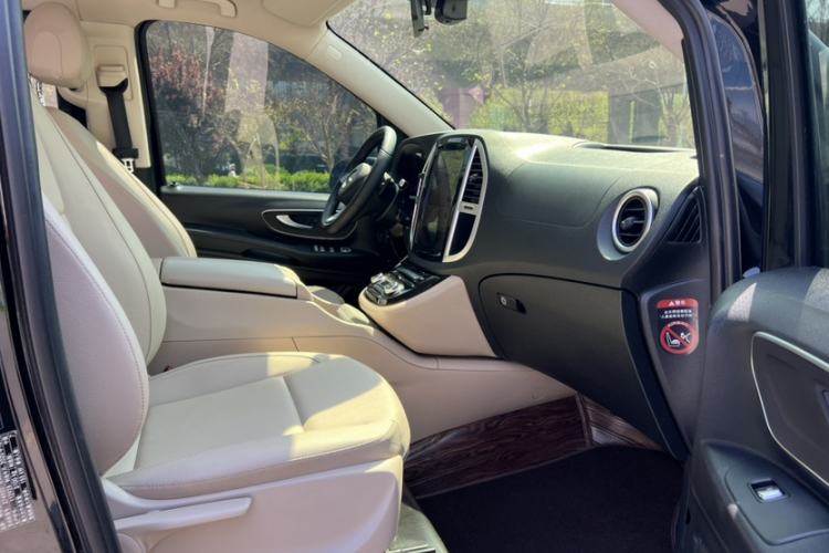 Used Mercedes-Benz Vito 2020 2.0T Business Version 7 Seats Interior 6