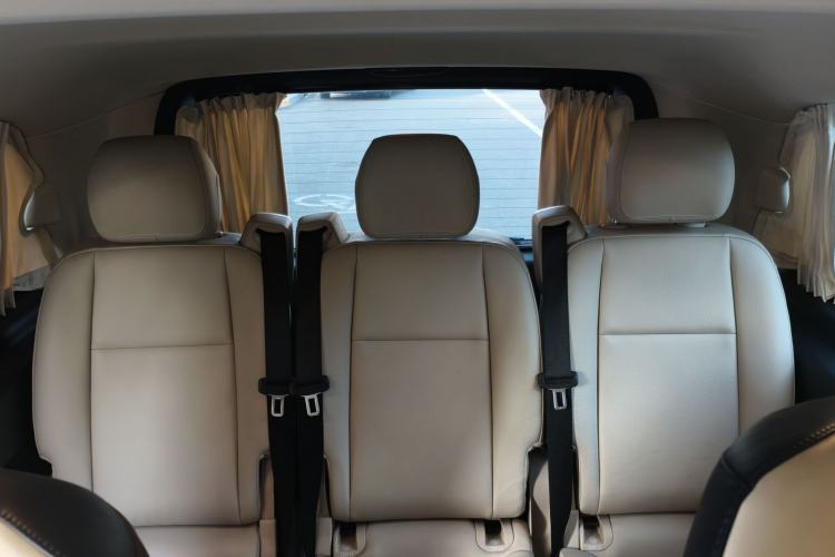 Used Mercedes-Benz Vito 2020 2.0T Business Version 7 Seats Interior 9