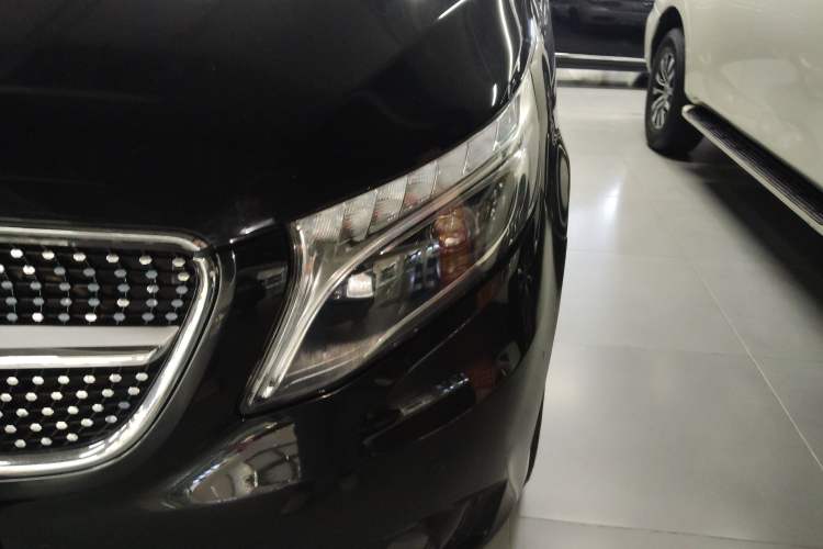 Used Mercedes-Benz Vito 2020 2.0T Business Version 7 Seats Left Front Headlight