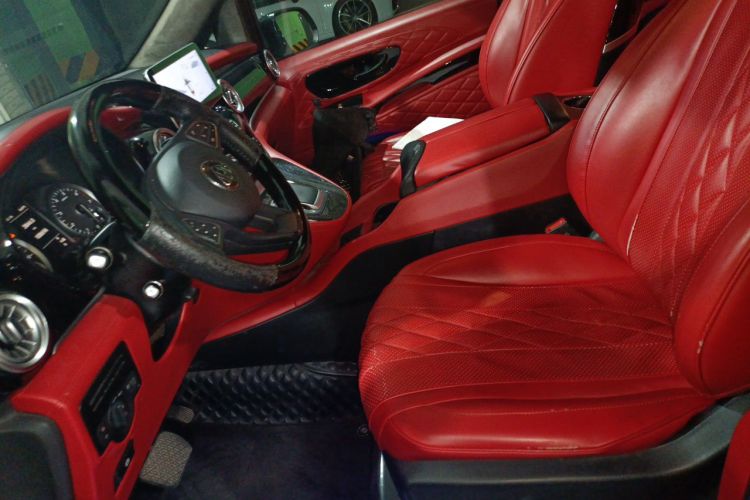 Used Mercedes-Benz Vito 2020 2.0T Elite Version 7 Seats Left Front Seat