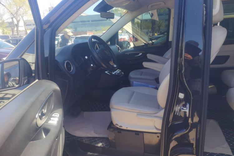 Used Mercedes-Benz Vito 2020 2.0T Business Version 7 Seats Left Front Seat