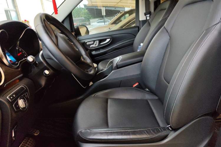 Used Mercedes-Benz Vito 2020 2.0T Business Version 7 Seats Left Front Seat