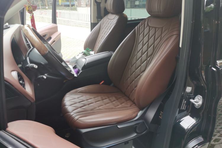 Used Mercedes-Benz Vito 2020 2.0T Elite Version 7 Seats Left Front Seat