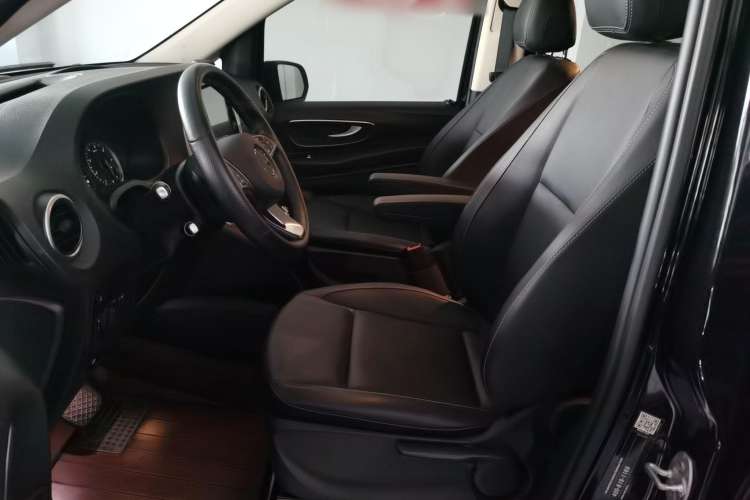 Used Mercedes-Benz Vito 2020 2.0T Business Version 7 Seats Left Front Seat