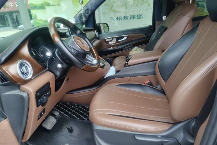 Used Mercedes-Benz Vito 2020 2.0T Business Version 7 Seats Left Front Seat