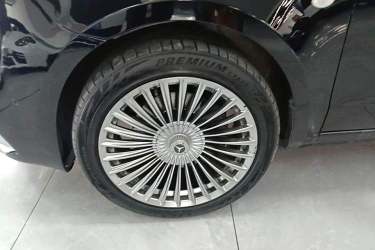 Used Mercedes-Benz Vito 2020 2.0T Business Version 7 Seats Left Front Wheel Hub