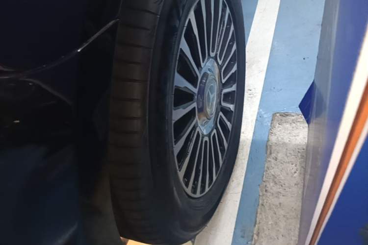 Used Mercedes-Benz Vito 2020 2.0T Business Version 7 Seats Left Front Wheel Hub